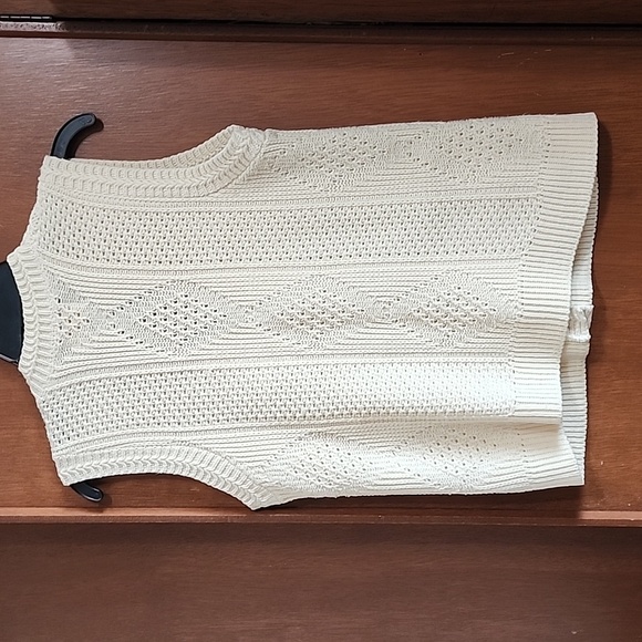 Sturbridge Vest Sz Med? - Picture 5 of 10